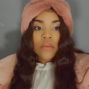 Meet your Posher, Jhazalyn